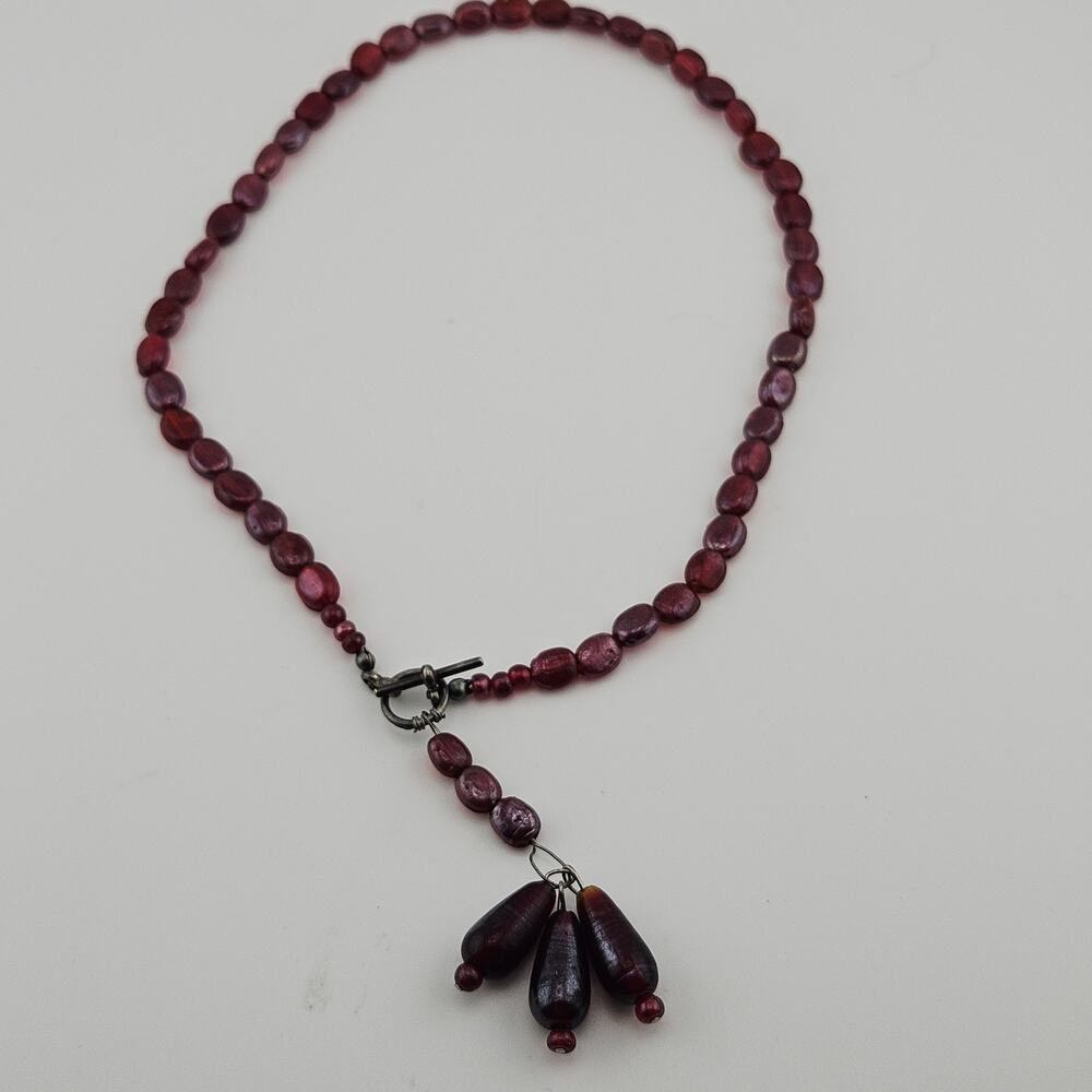 Red Beaded Floral Drop Necklace Iridescent Shimmer Fairycore Feminine - Picture 4 of 5
